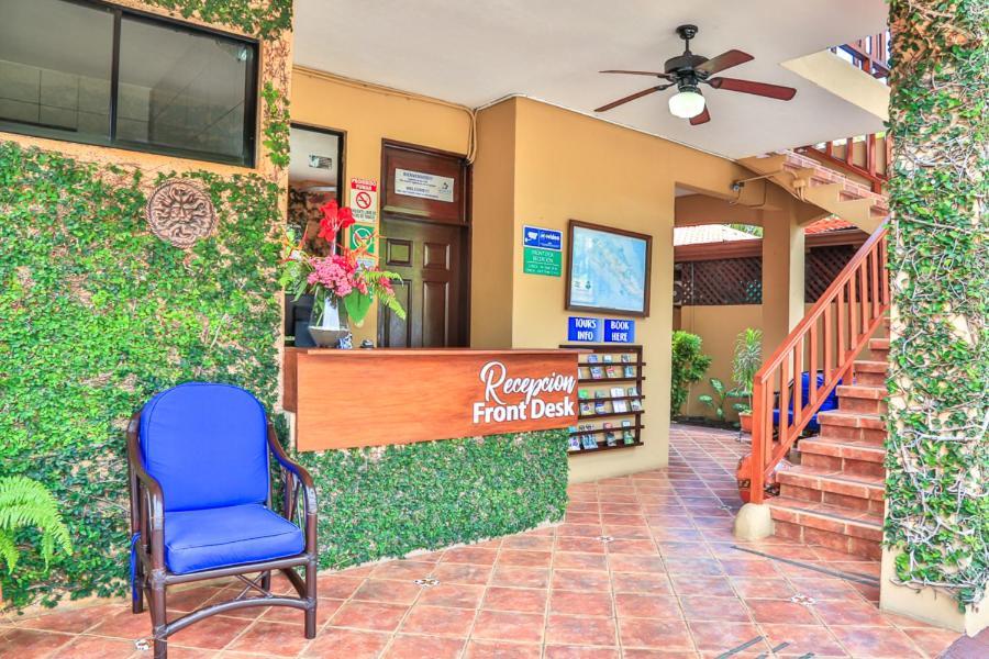 The Backyard Beachfront Hotel Jacó Exterior foto